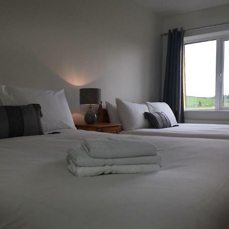 Marty'S Halfway House Hotel Westport Kültér fotó